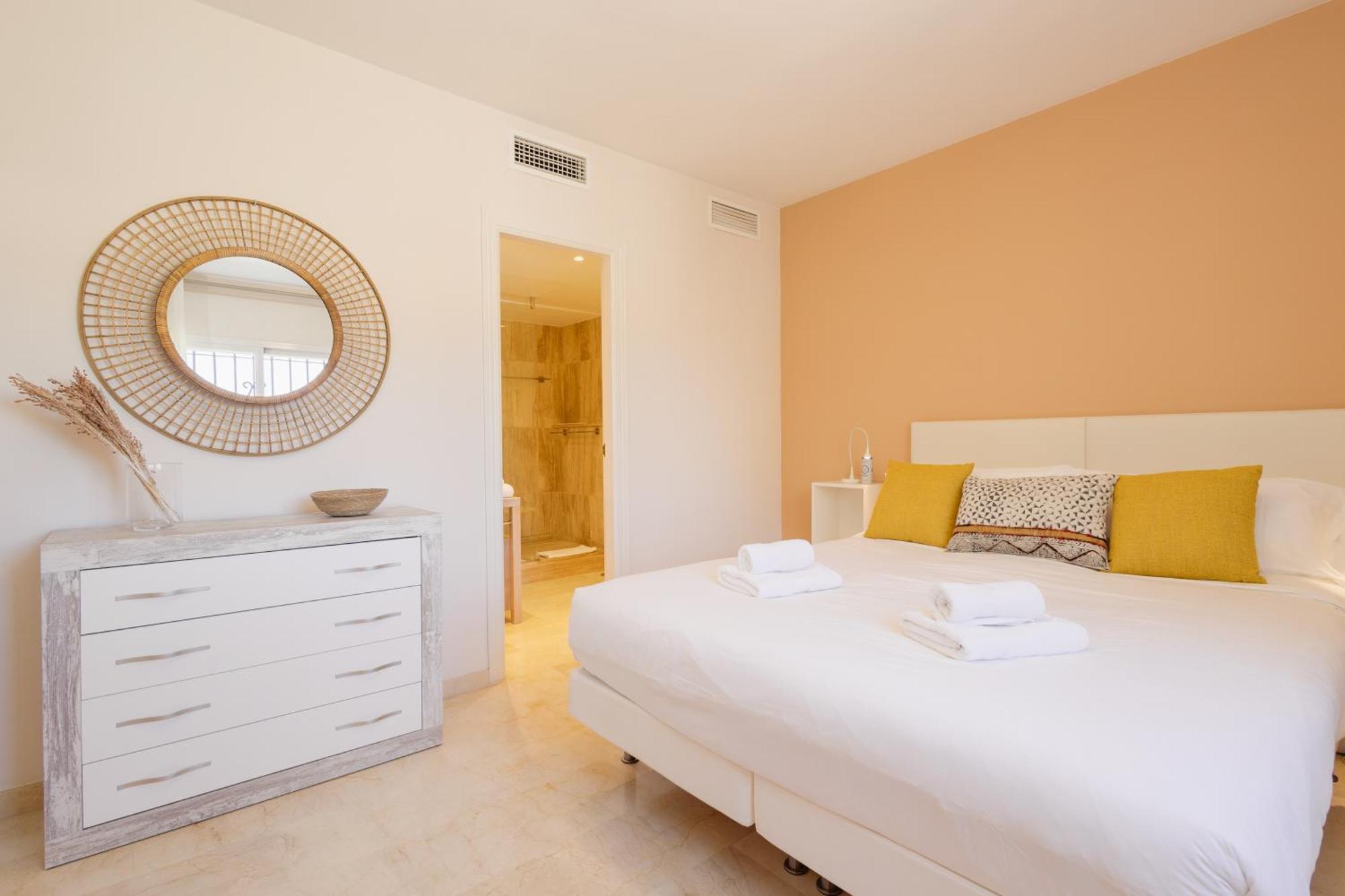 Modern Beachside Penthouse With Amazing Sea Views Appartement Marbella