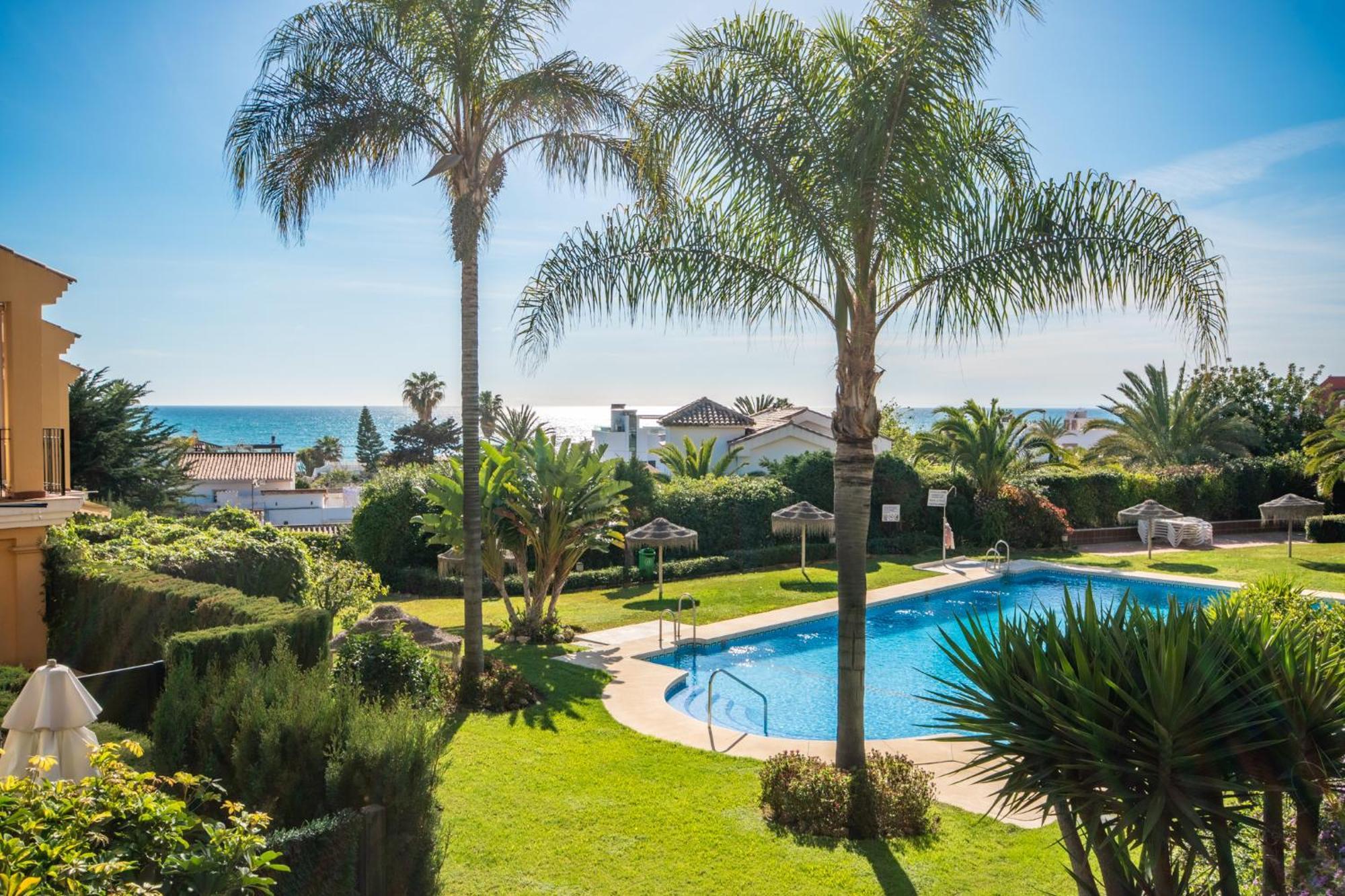 Appartement Modern Beachside Penthouse With Amazing Sea Views